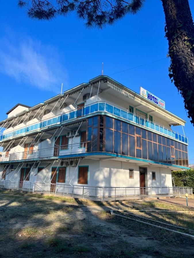 Kamberi Hotel & Apartments 2 Velipoje Bagian luar foto
