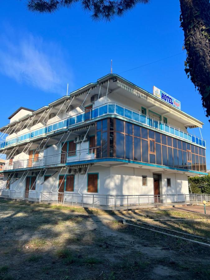 Kamberi Hotel & Apartments 2 Velipoje Bagian luar foto